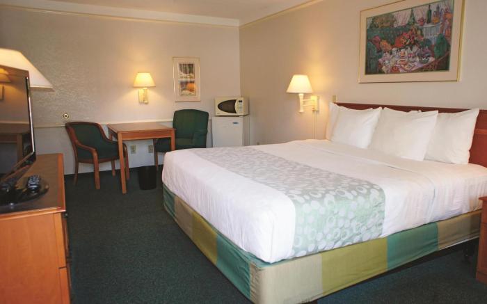 La Quinta Inn by Wyndham Bakersfield South