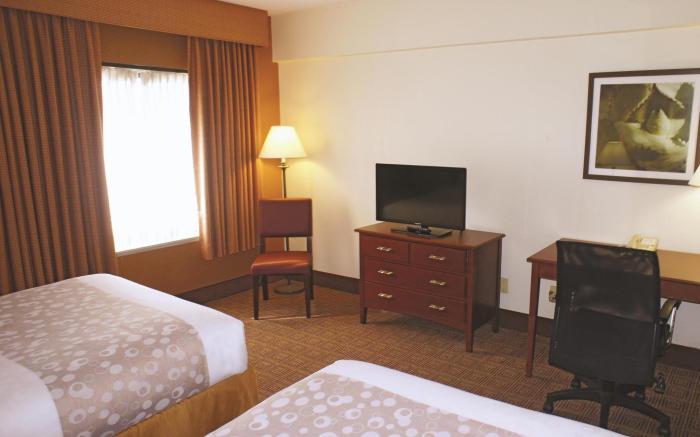 La Quinta Inn & Suites by Wyndham New Haven