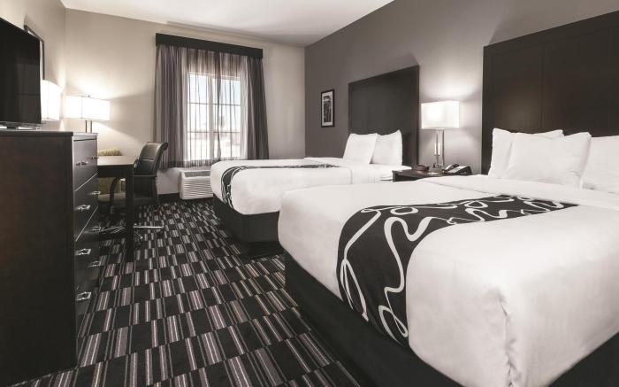 La Quinta Inn & Suites by Wyndham Fort Worth West - I-30