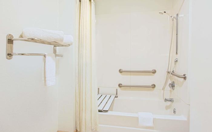 Super 8 By Wyndham Ukiah