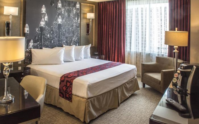 The Delavan Hotel