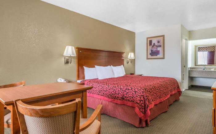 Days Inn by Wyndham San Antonio Southeast/Frost Bank Center