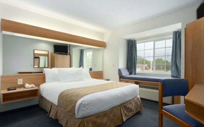 Microtel Inn & Suites by Wyndham Lillington Near Campbell U