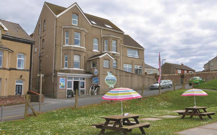 Bailey Ground Hotel