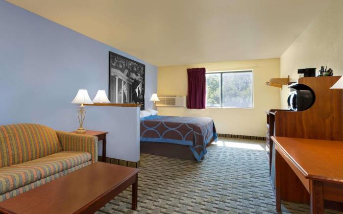 Super 8 By Wyndham Lynchburg Va