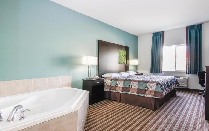 Super 8 By Wyndham Brenham Tx