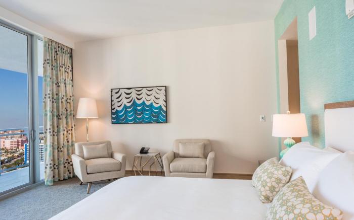 Wyndham Grand Clearwater Beach