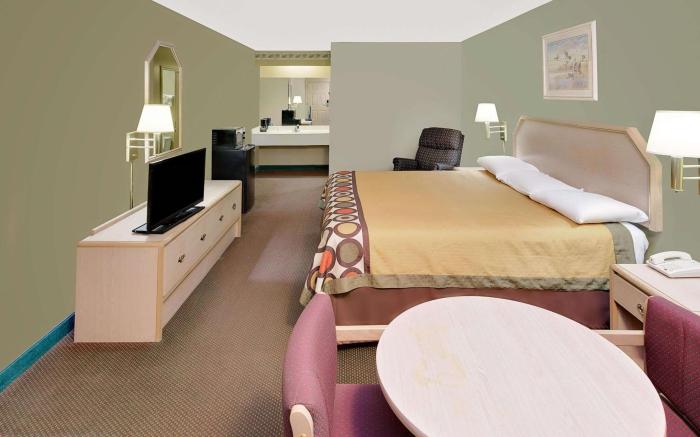 Super 8 By Wyndham Kosciusko
