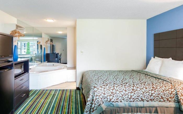 Days Inn by Wyndham Lincoln