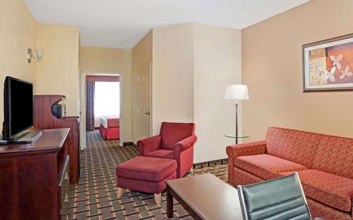 Baymont by Wyndham Kennesaw