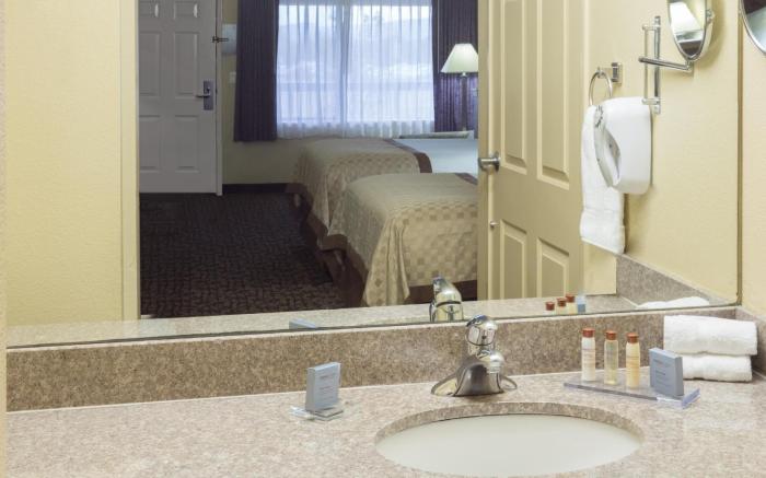 Hawthorn Suites by Wyndham Napa Valley