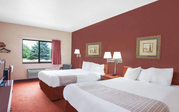 Super 8 By Wyndham Mason City