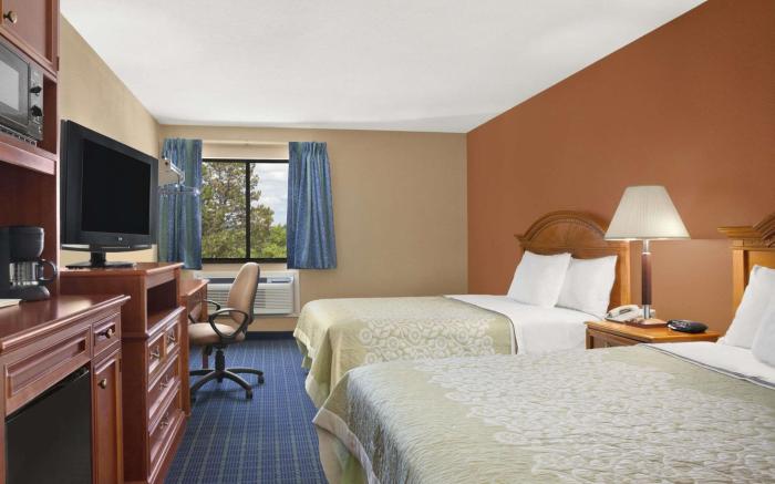 Days Inn by Wyndham Middletown