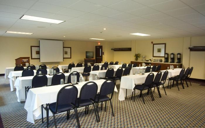 Phoenix Inn Suites Albany