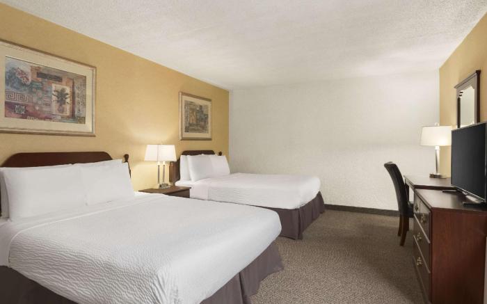 Days Inn by Wyndham Fallsview