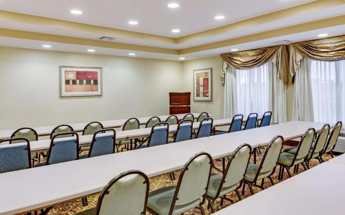 La Quinta Inn & Suites by Wyndham Canton MS