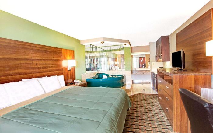 Days Inn by Wyndham Conover-Hickory