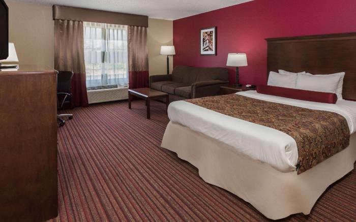 Baymont by Wyndham Mequon Milwaukee Area