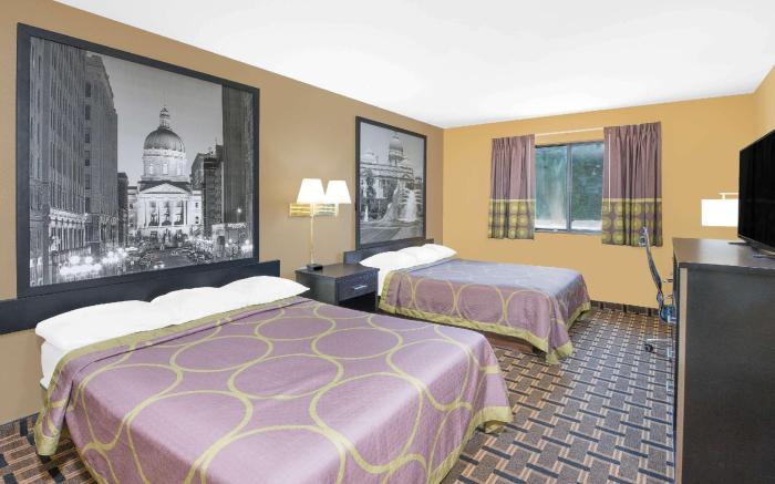 Super 8 By Wyndham Terre Haute