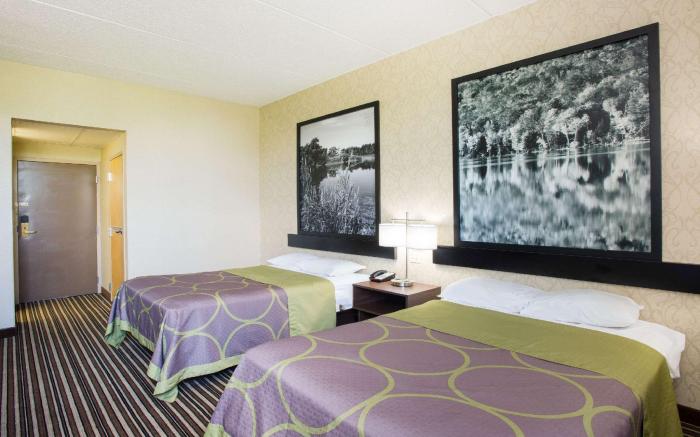 Super 8 By Wyndham Plattsburgh