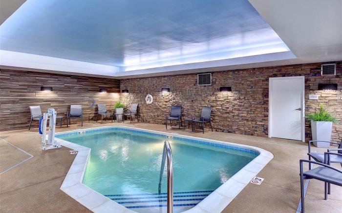 Fairfield Inn & Suites Nashville MetroCenter