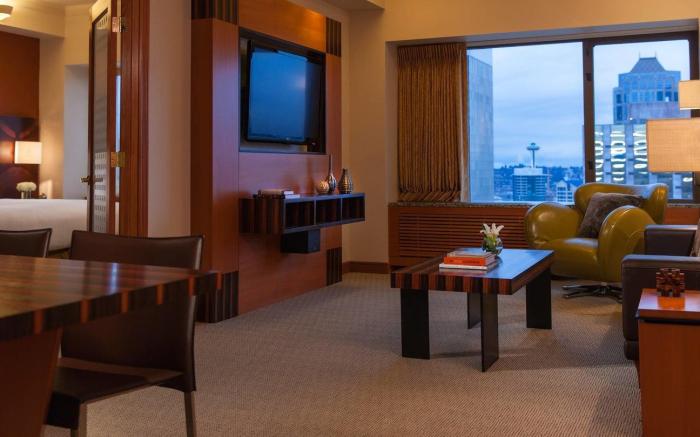 Renaissance Seattle Hotel