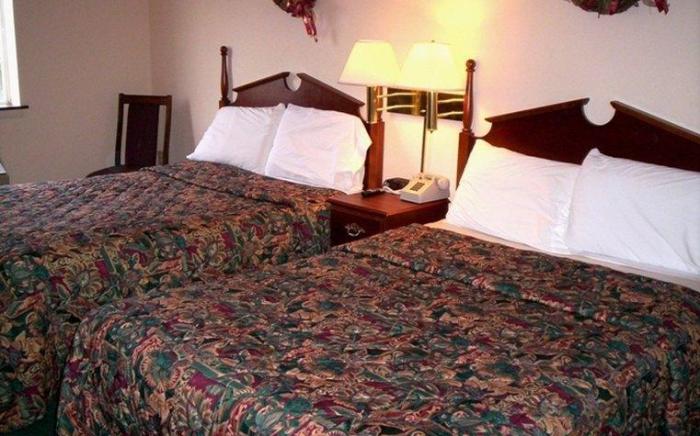 Western Inn & Suites Hampton