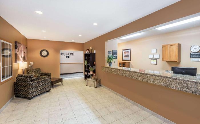 Super 8 By Wyndham Fort Dodge Ia