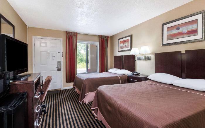 Howard Johnson by Wyndham Hartford South – Rocky Hill