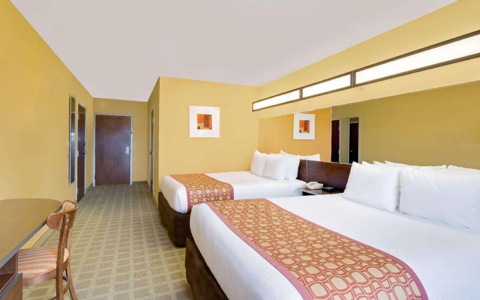 Microtel Inn & Suites by Wyndham Princeton