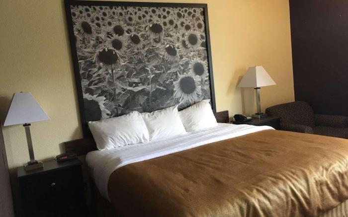 Super 8 By Wyndham Des Moines