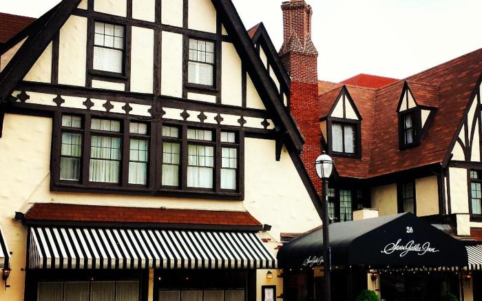 Seven Gables Inn, St. Louis West, A Tribute Portfolio Hotel