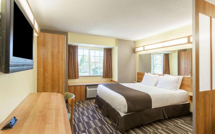 Microtel Inn & Suites by Wyndham Johnstown