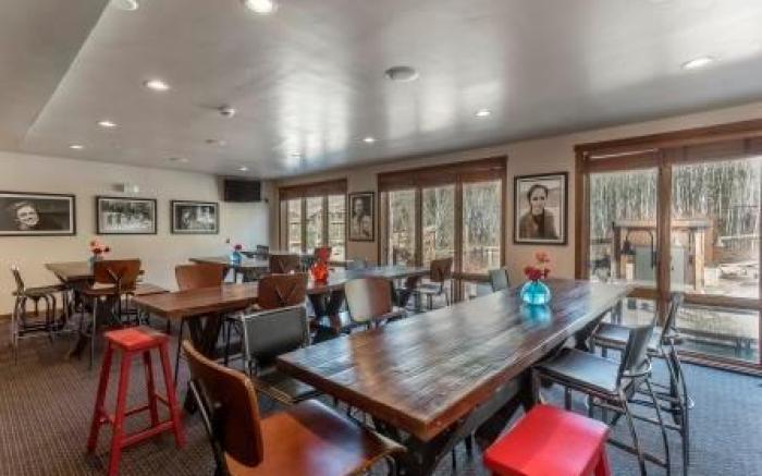 Silver Baron Lodge