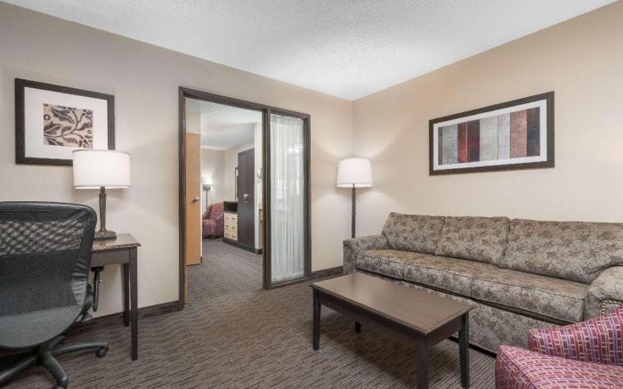 AmericInn by Wyndham Detroit Lakes