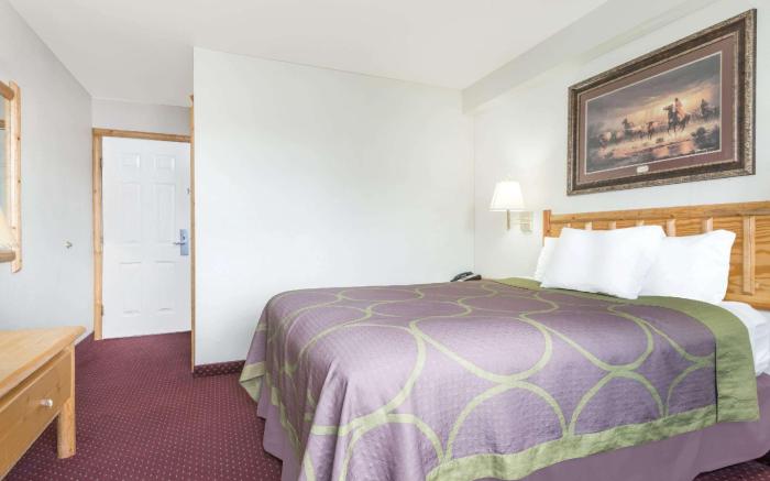 Super 8 By Wyndham Powell