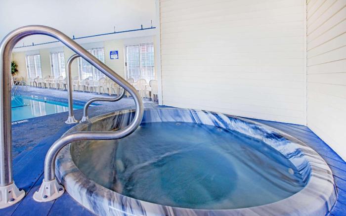 Days Inn by Wyndham Mackinaw City/Bridgeview Area