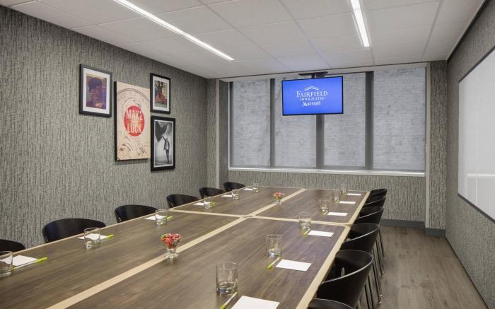 Fairfield Inn & Suites Chicago Downtown/Magnificent Mile