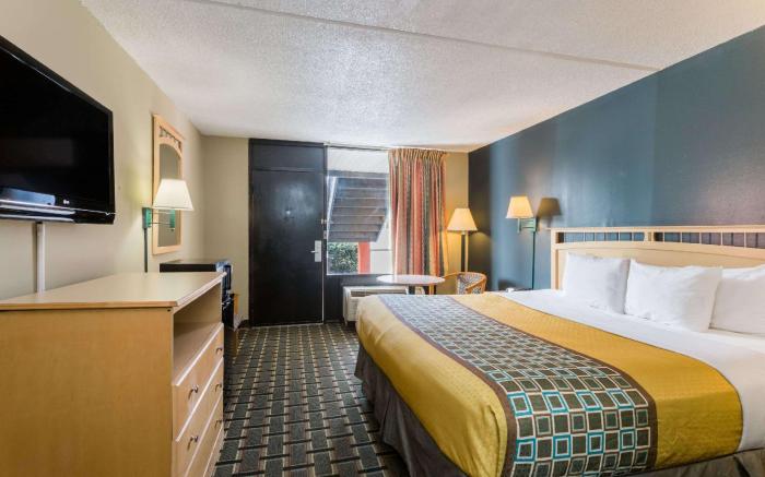 Travelodge by Wyndham Savannah Area/Richmond Hill