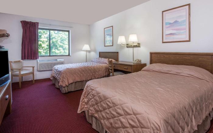 Super 8 By Wyndham Groton