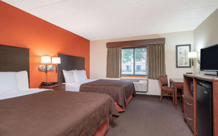 AmericInn by Wyndham Coon Rapids