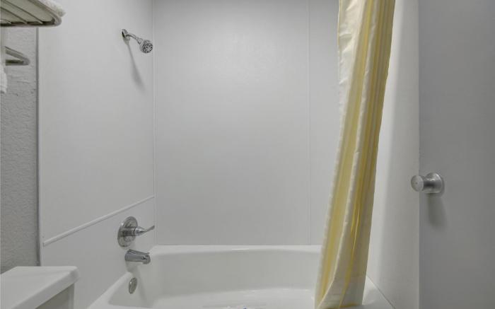 Motel 6 Chickasha, OK