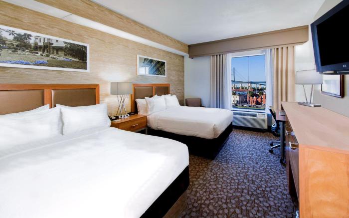 Holiday Inn Savannah Historic District By IHG
