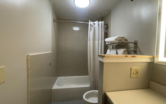 Days Inn & Suites by Wyndham York