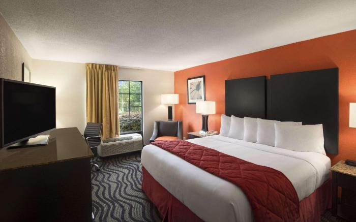 Days Inn by Wyndham Rome Downtown