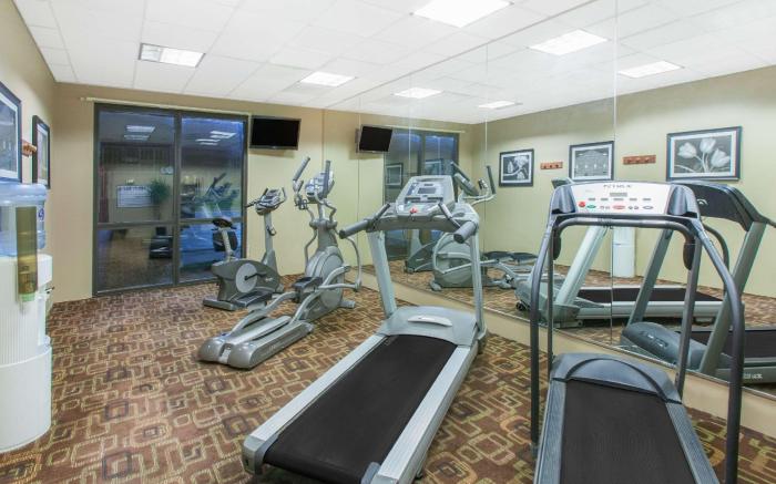Hawthorn Suites by Wyndham Midwest City Tinker AFB