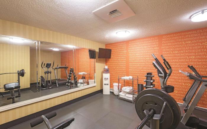 La Quinta Inn by Wyndham Buffalo Airport