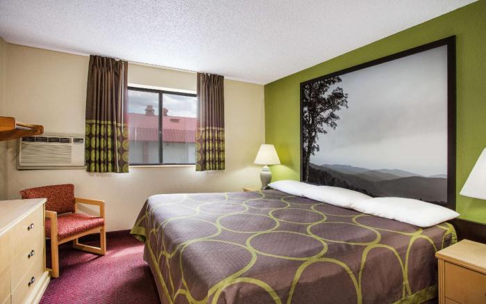 Super 8 By Wyndham Salem Va