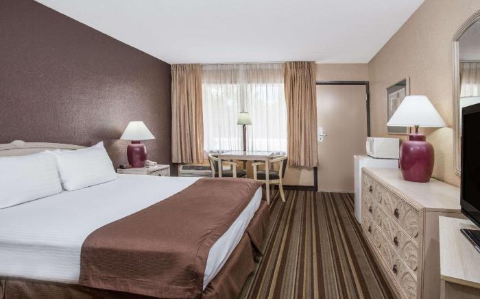 Travelodge by Wyndham Deltona