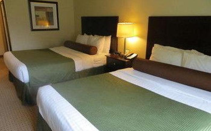 Cobblestone Inn and Suites - Brillion